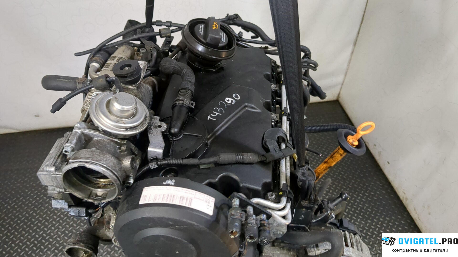 Двигатель Volkswagen Golf 5 2003 - 2009 BXE 1.9 л., Дизель, TDI, артикул 9236685