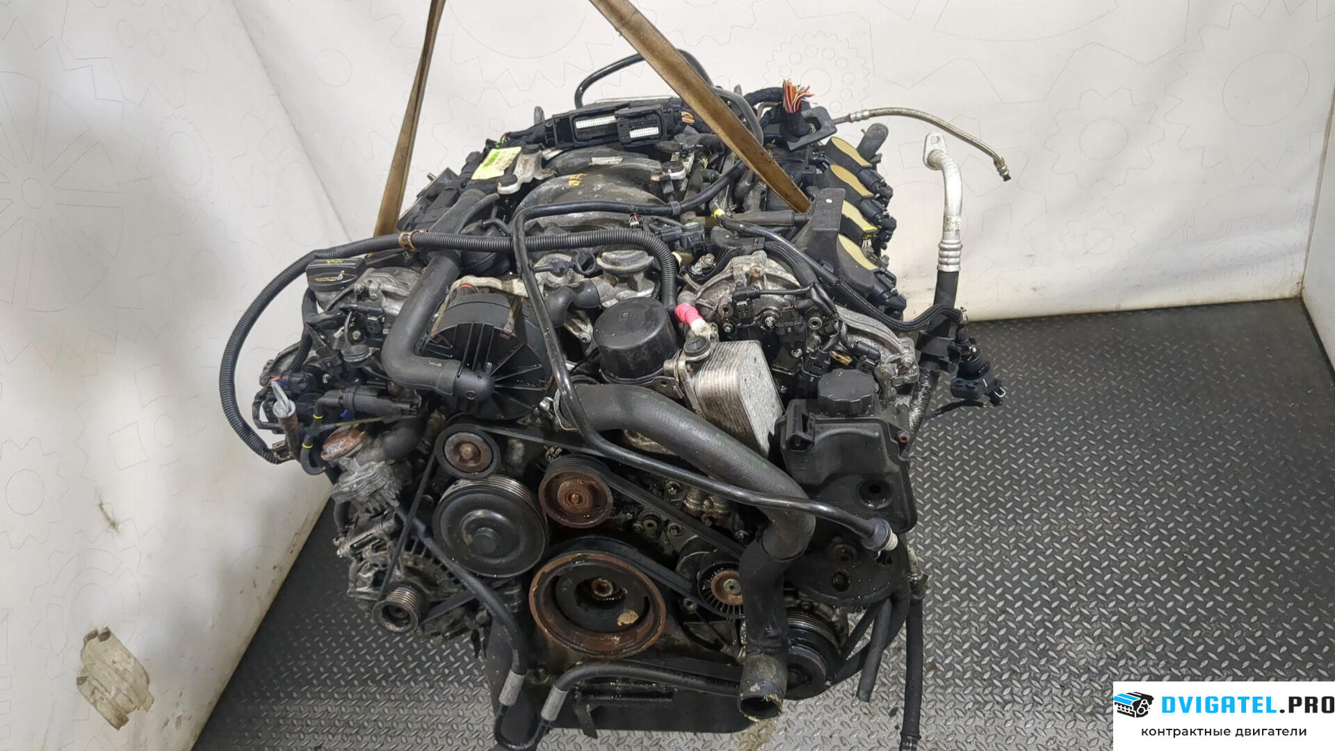 Двигатель Mercedes GL X164 2006 - 2012 M273.923 4.7 л., Бензин, Инжектор, артикул 8413412