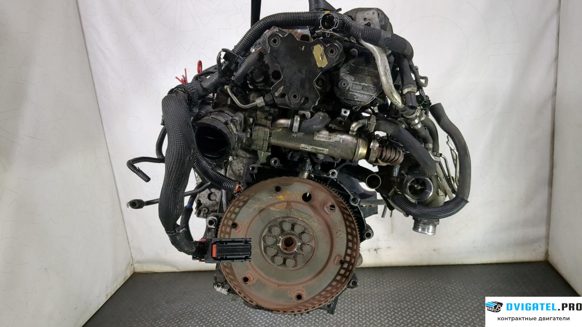 Двигатель Volvo V70 2001 - 2008 D5244T4 2.4 л., Дизель, Турбо, артикул 8784942