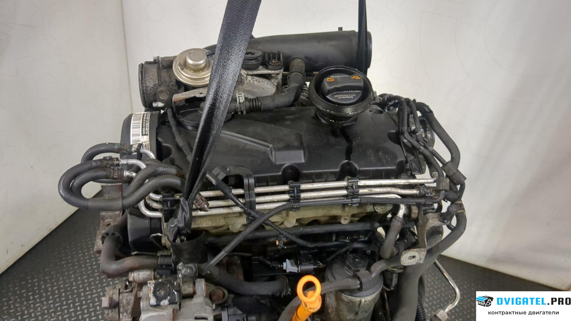 Двигатель Volkswagen Touran 2006 - 2010 BXE 1.9 л., Дизель, TDI, артикул 9193529